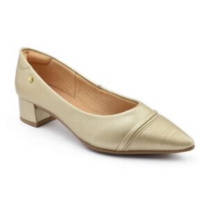 Zapato de vestir Stiletto Mujer color Dorado con taco bajo cuadrado y punta estilizada.
