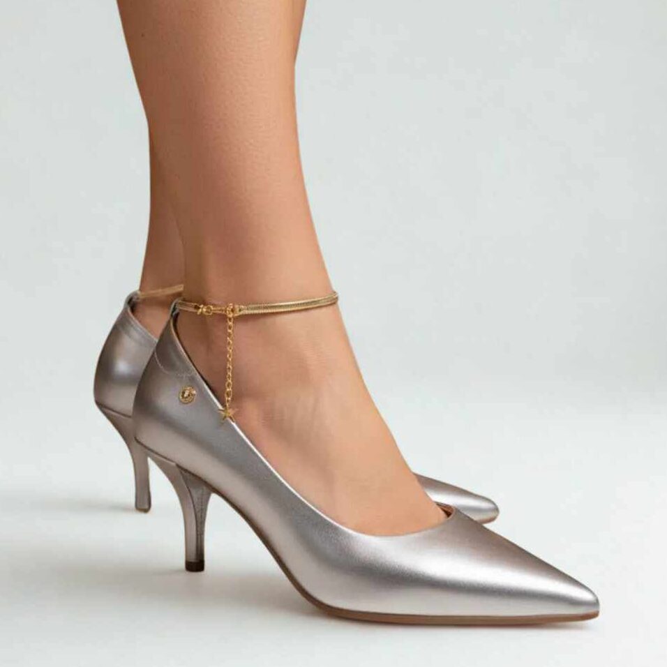 Stiletto taco fino mujer Zara plata